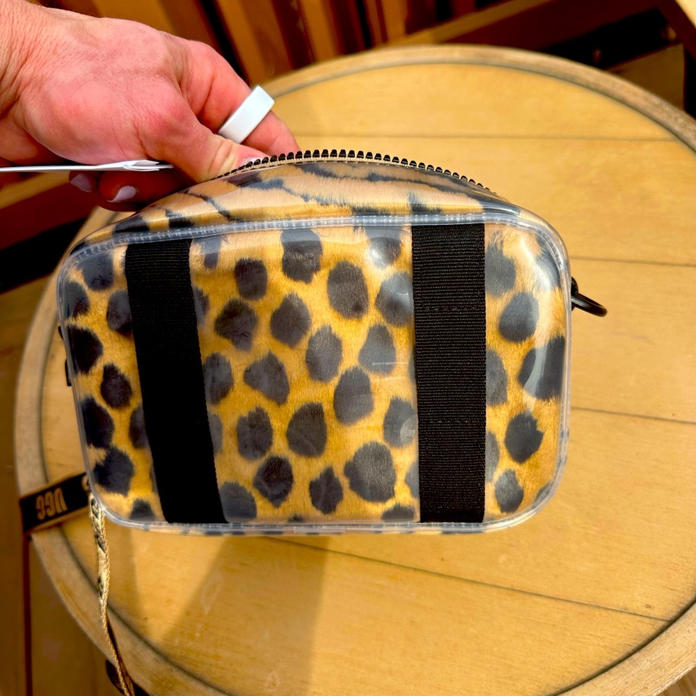Ugg cross body bag